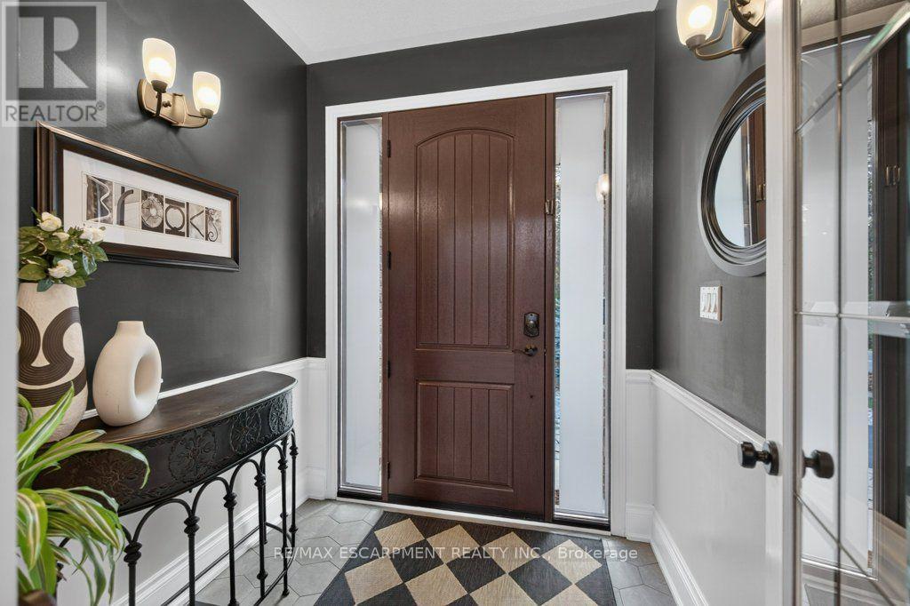 447 Golf Links Road Property Photo 4