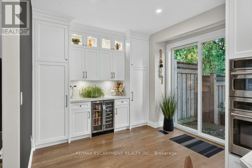 447 Golf Links Road Property Photo 13