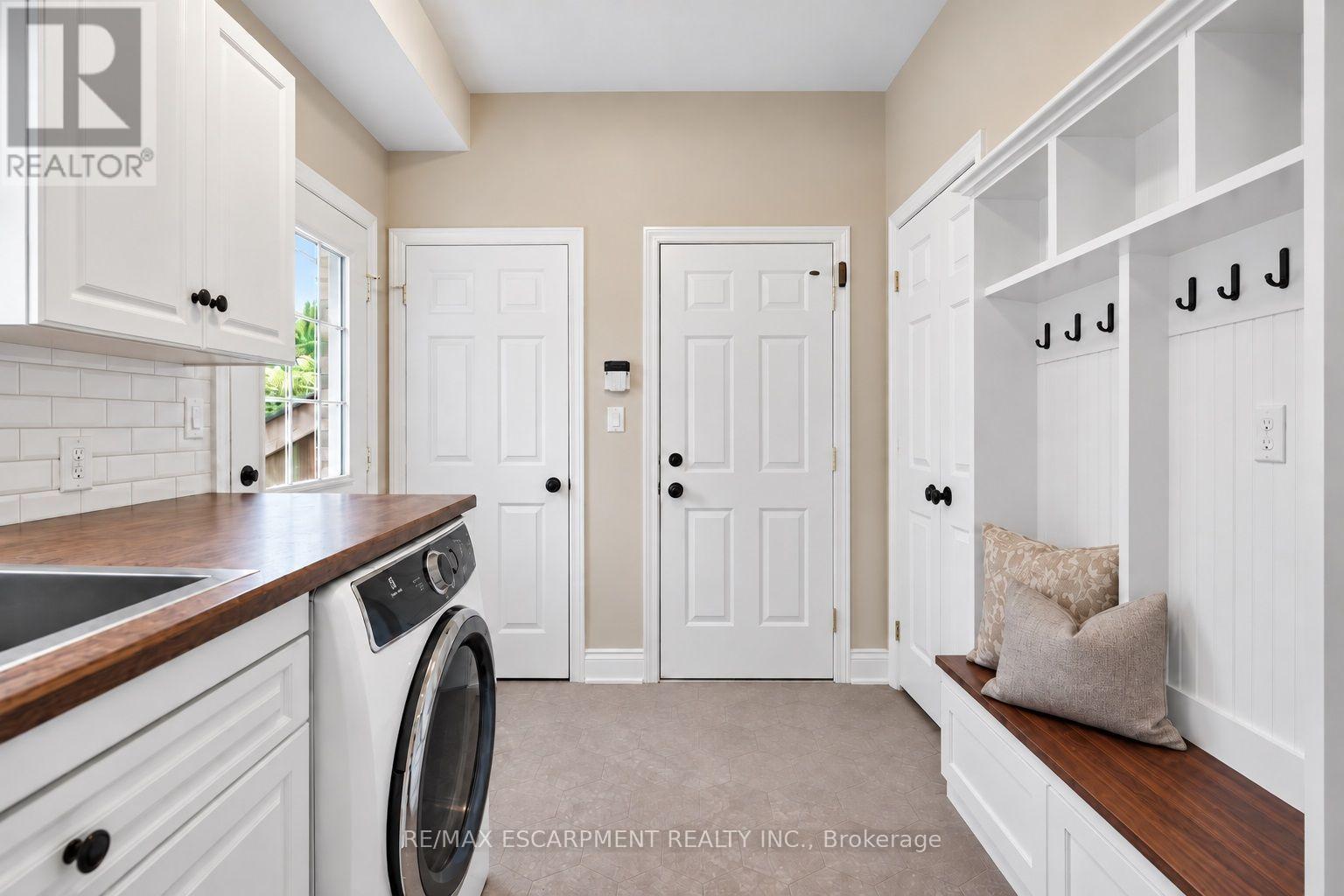 447 Golf Links Road Property Photo 21