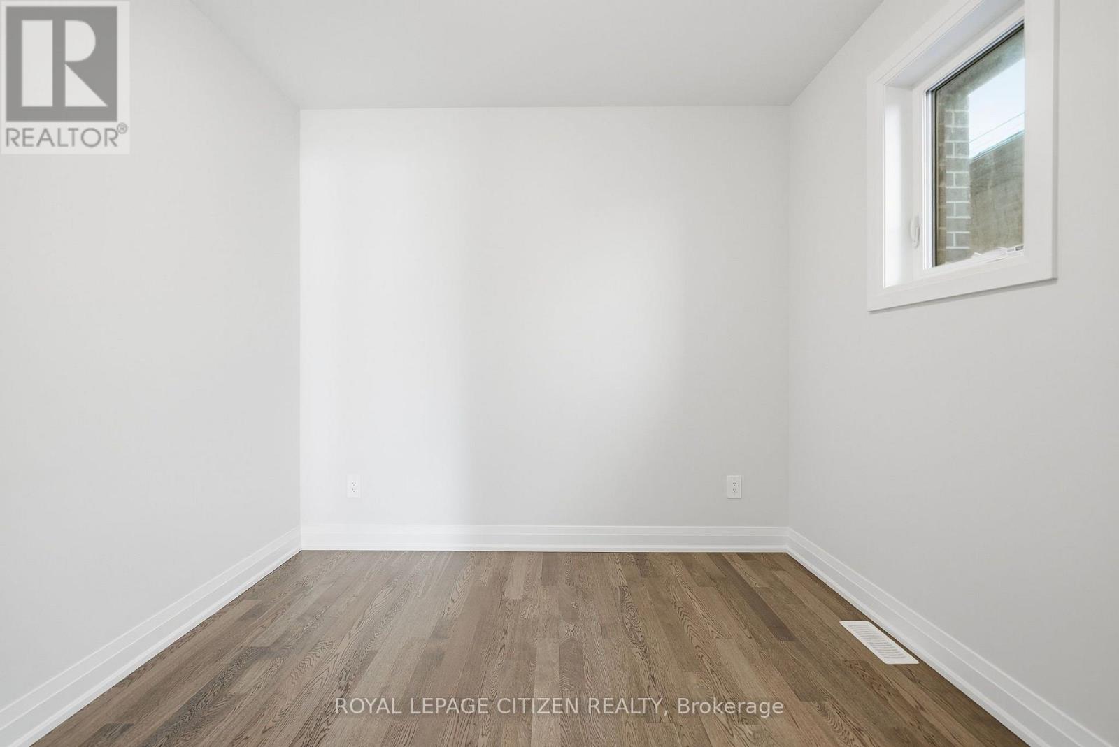 18 Mckay Avenue Property Photo 28
