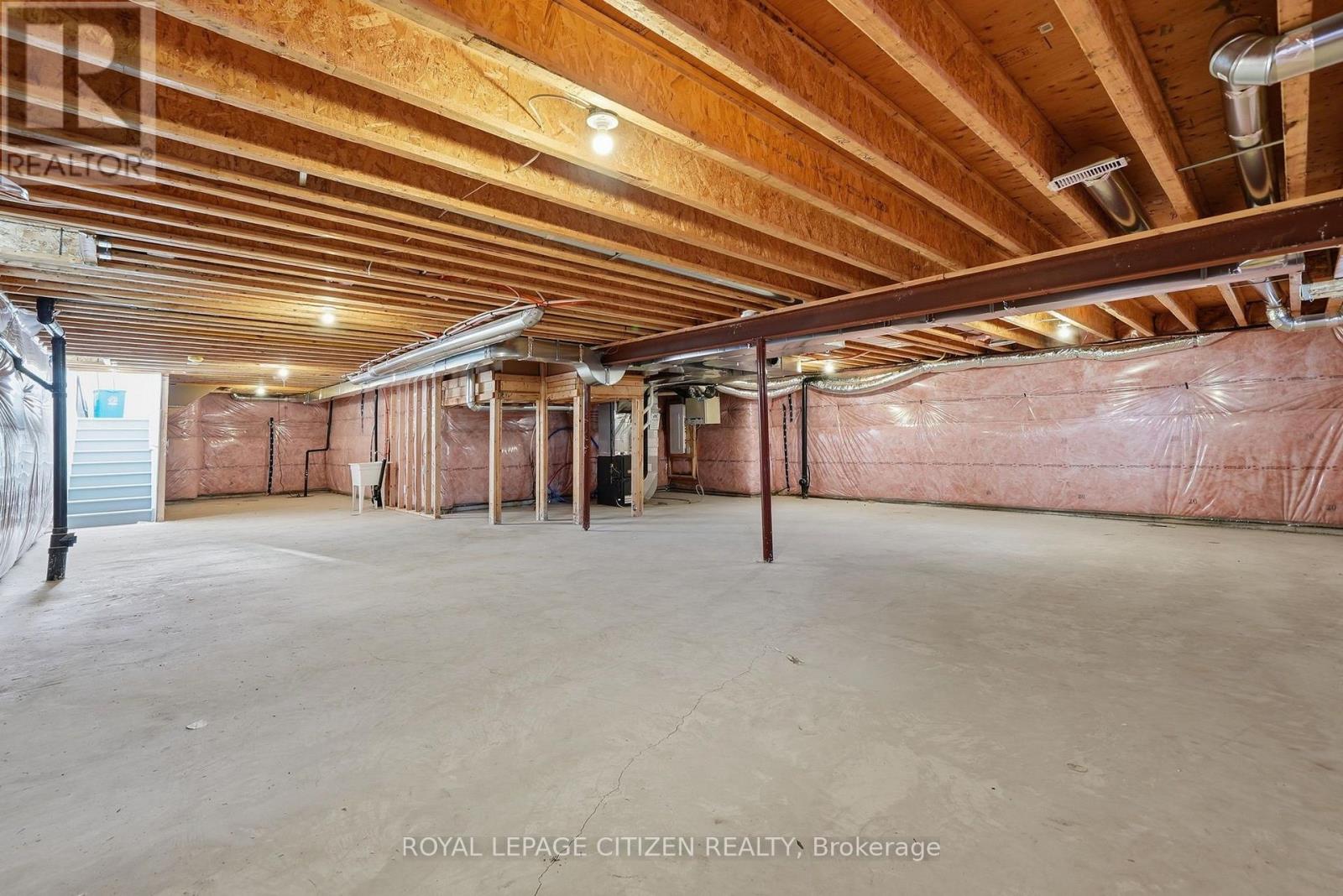 18 Mckay Avenue Property Photo 42
