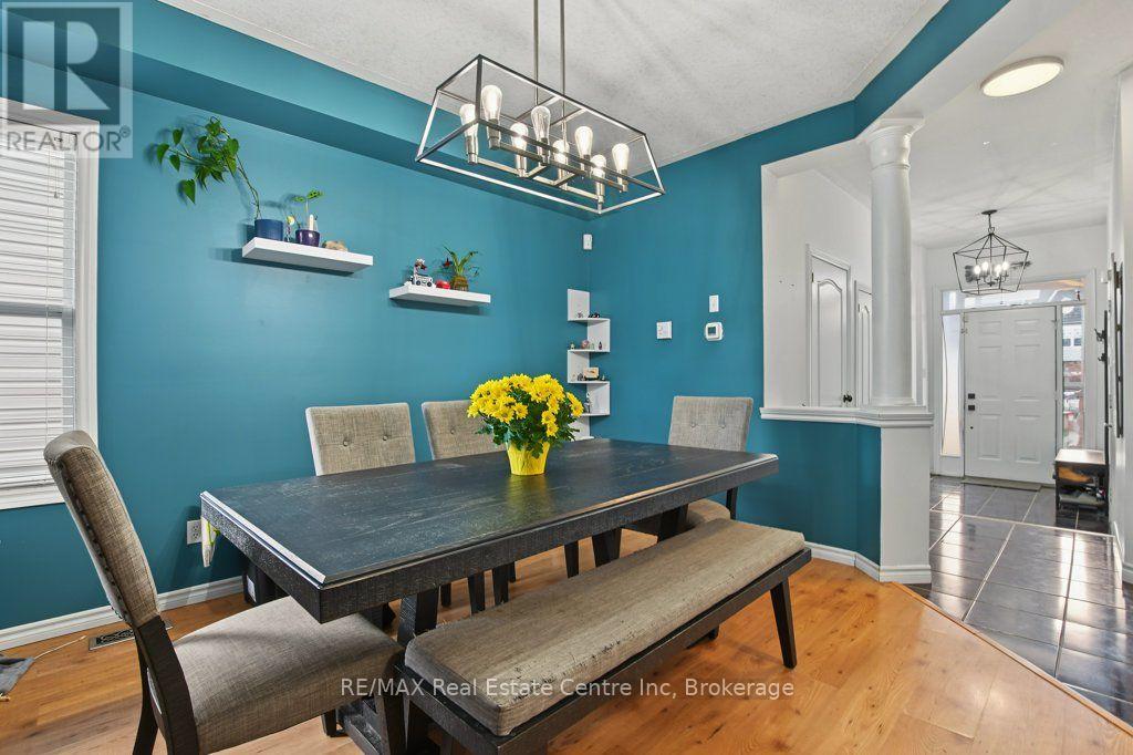 978 Edinburgh Road S Property Photo 6