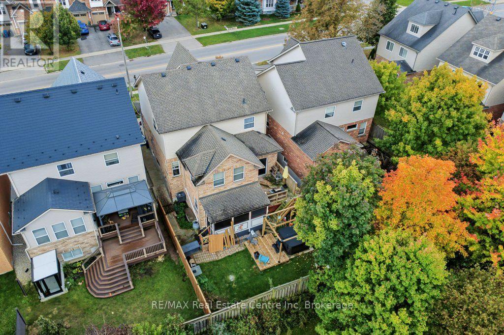 978 Edinburgh Road S Property Photo 41