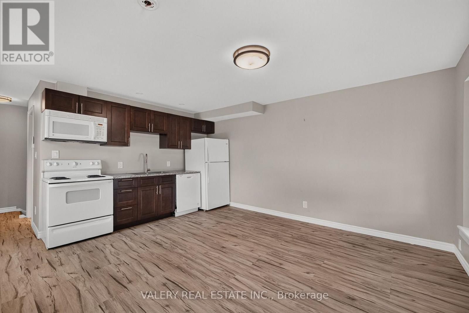 752 Sherring Street Property Photo 3