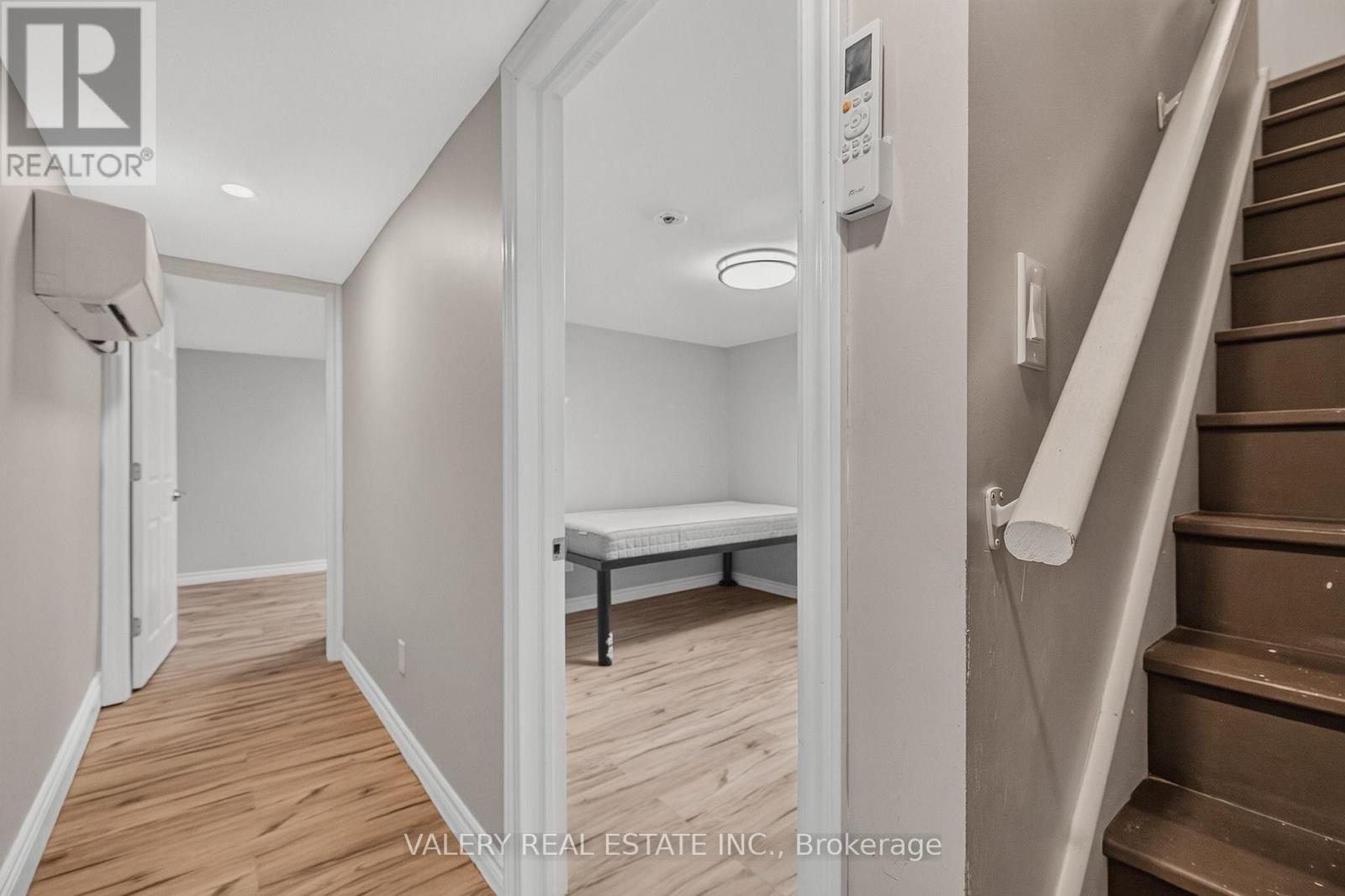 752 Sherring Street Property Photo 7
