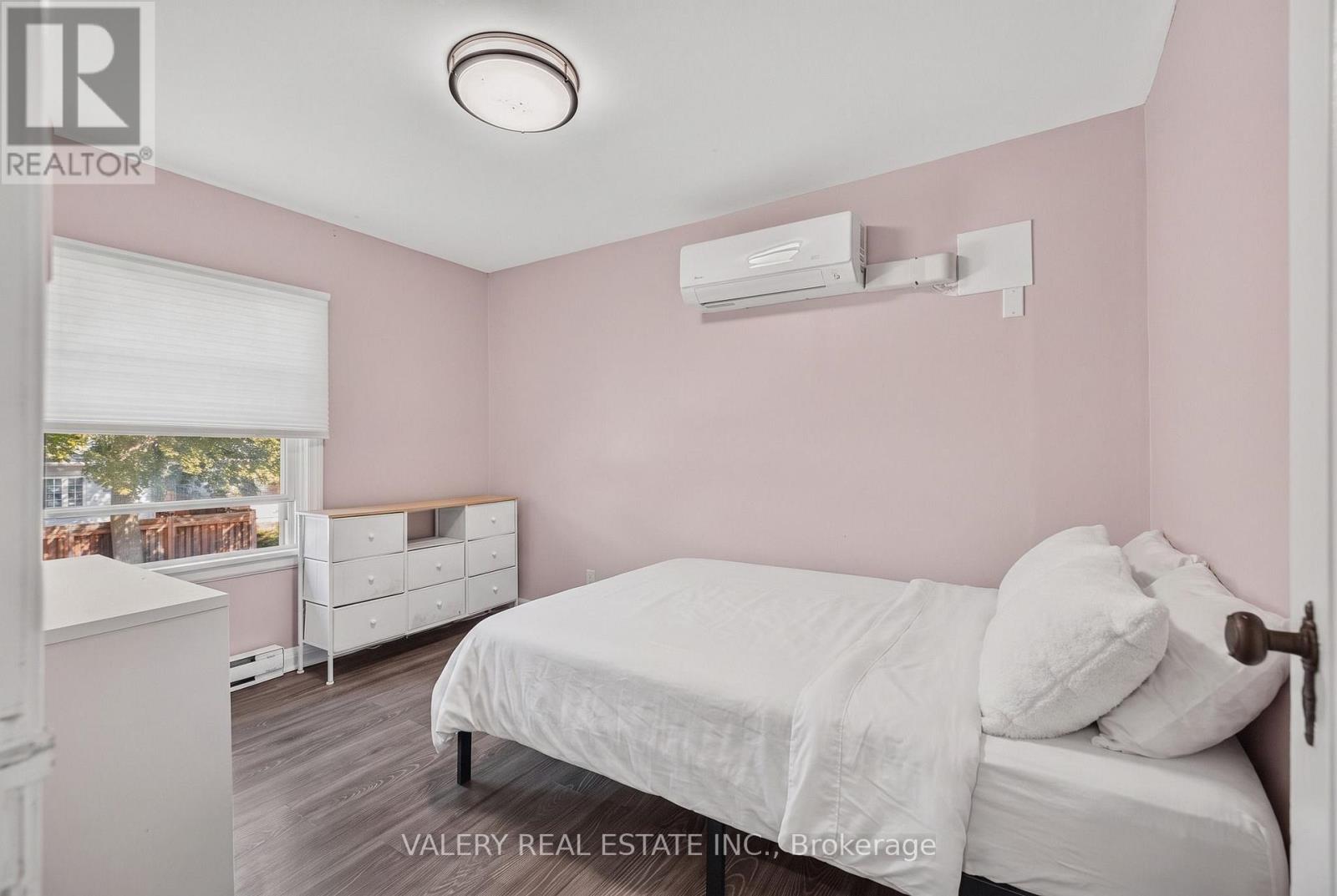 752 Sherring Street Property Photo 10