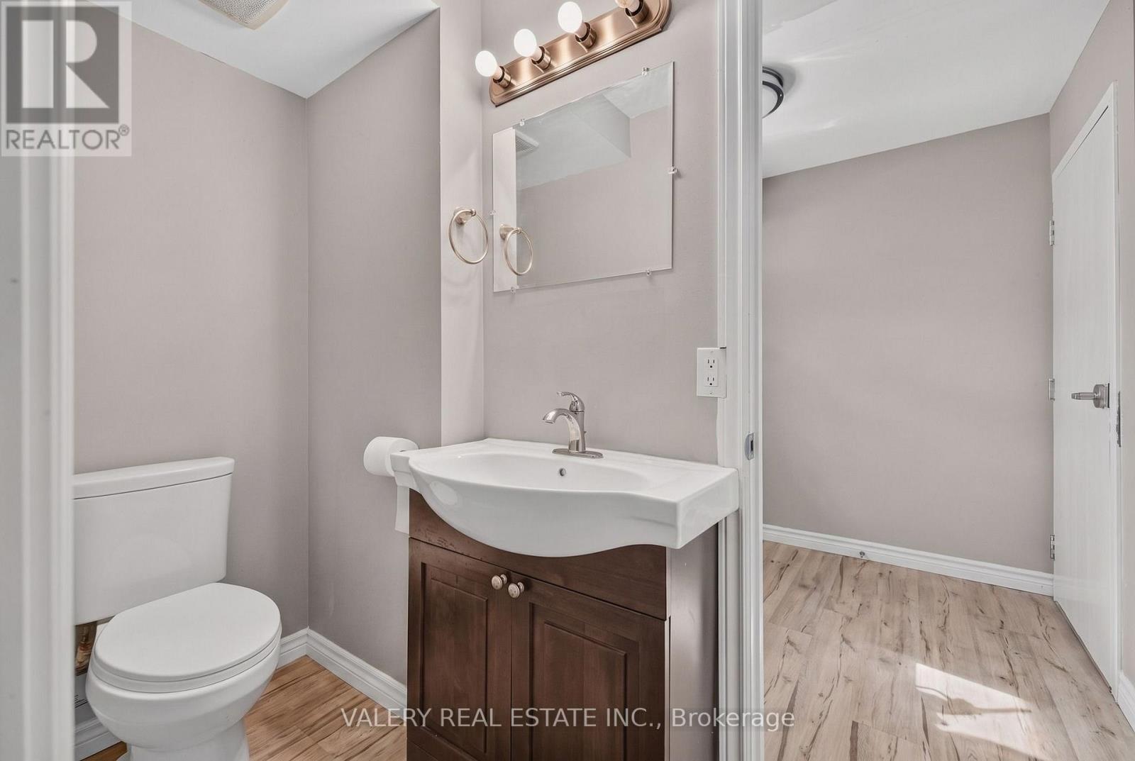 752 Sherring Street Property Photo 21