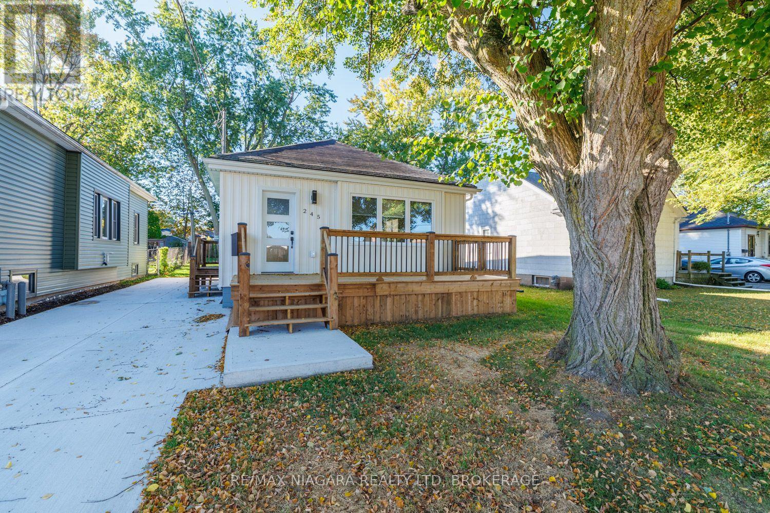 245 Bowen Road Property Photo 1