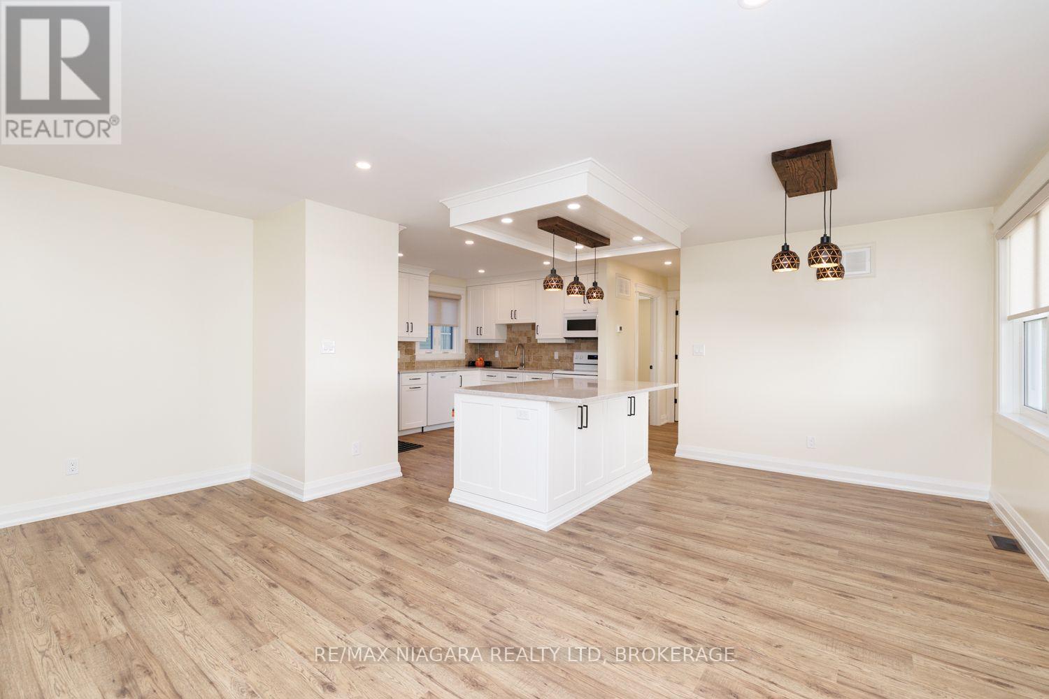 245 Bowen Road Property Photo 10
