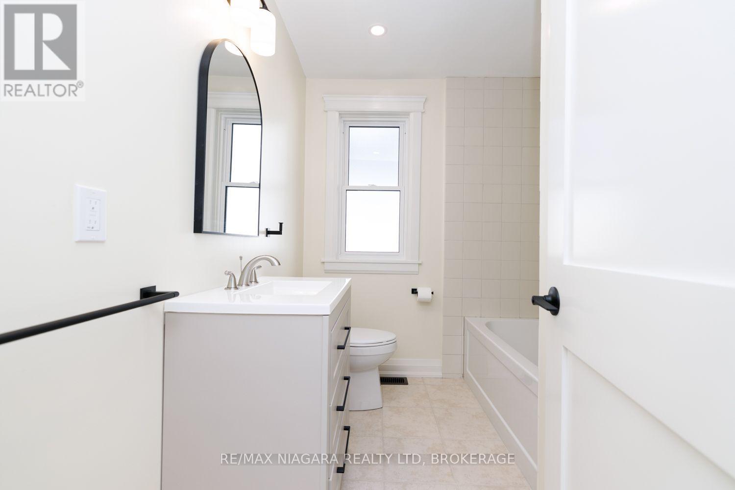 245 Bowen Road Property Photo 19