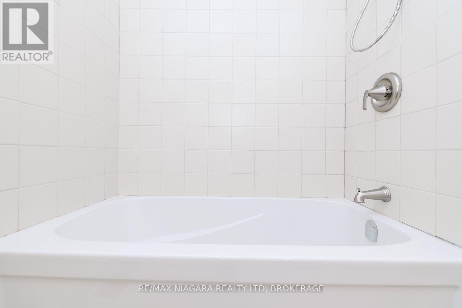 245 Bowen Road Property Photo 20