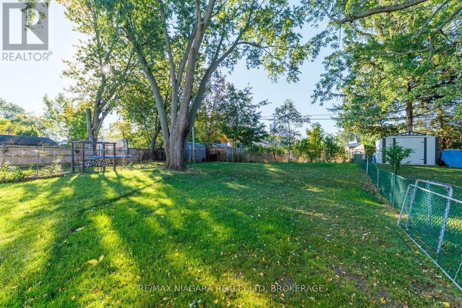 245 Bowen Road Property Photo 31
