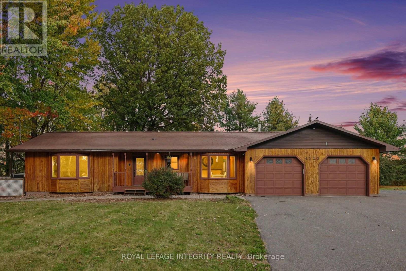 4525 8th Line Road Property Photo 1