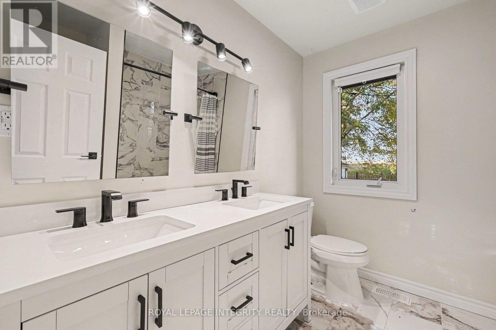 4525 8th Line Road Property Photo 20
