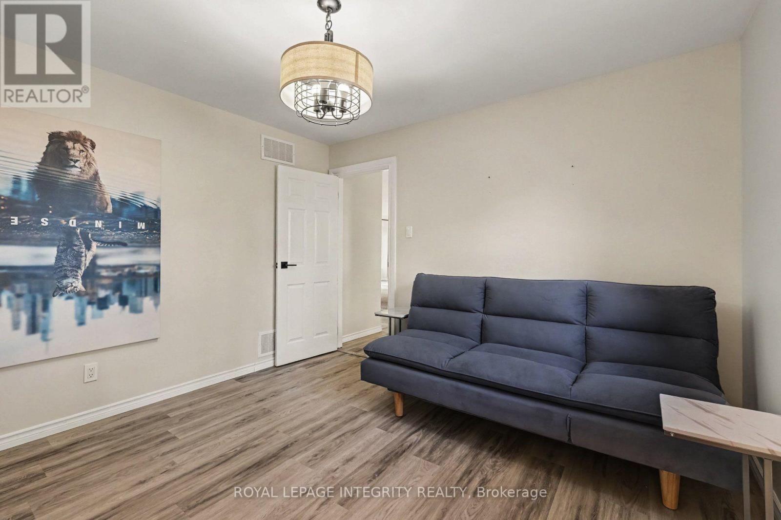 4525 8th Line Road Property Photo 23