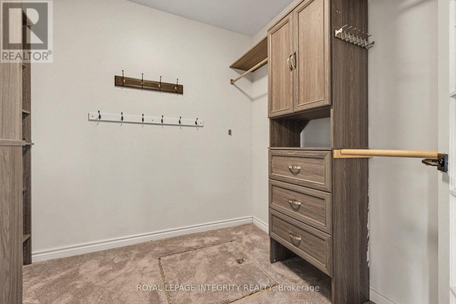 4525 8th Line Road Property Photo 27
