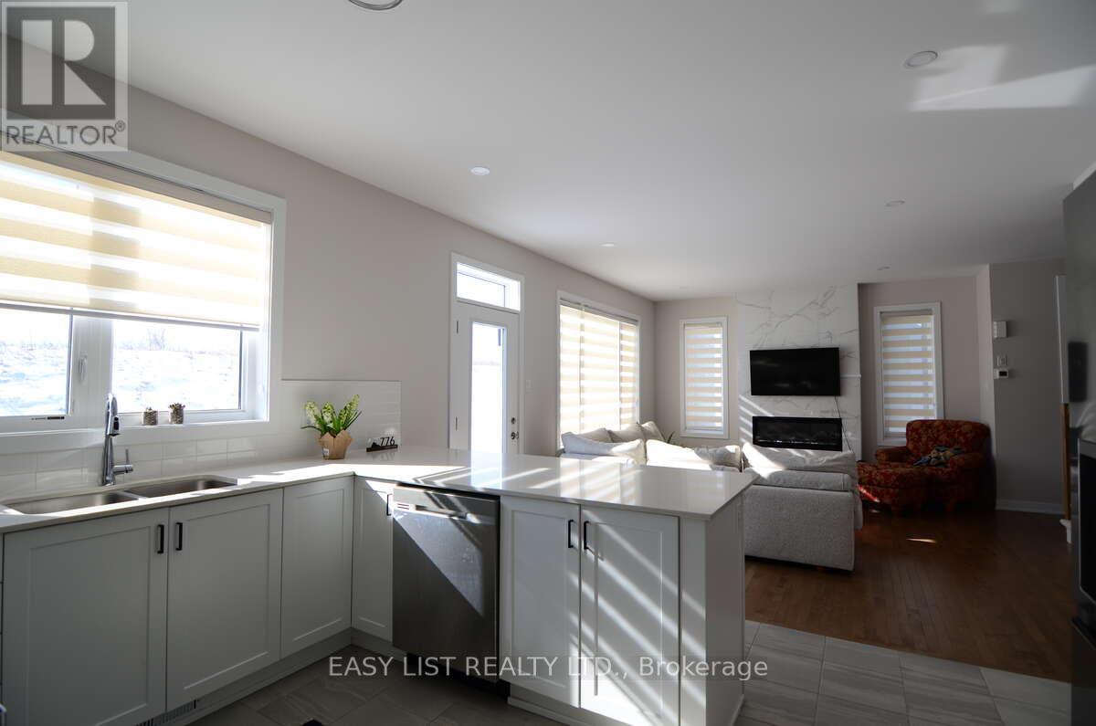 776 Eminence Street Property Photo 3