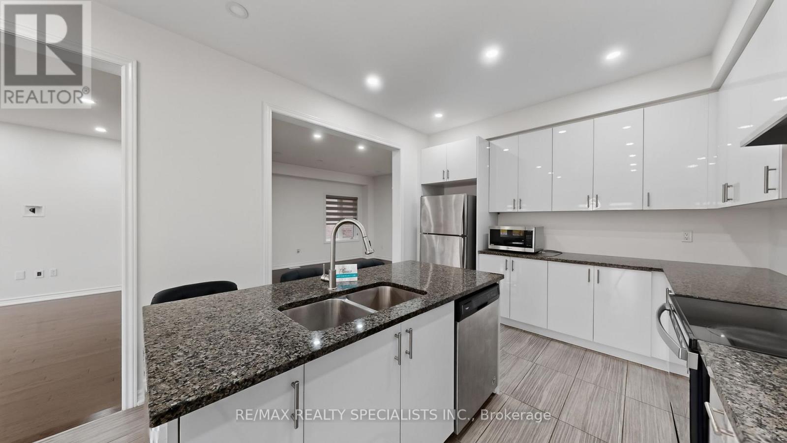 116 Seeley Avenue Property Photo 10