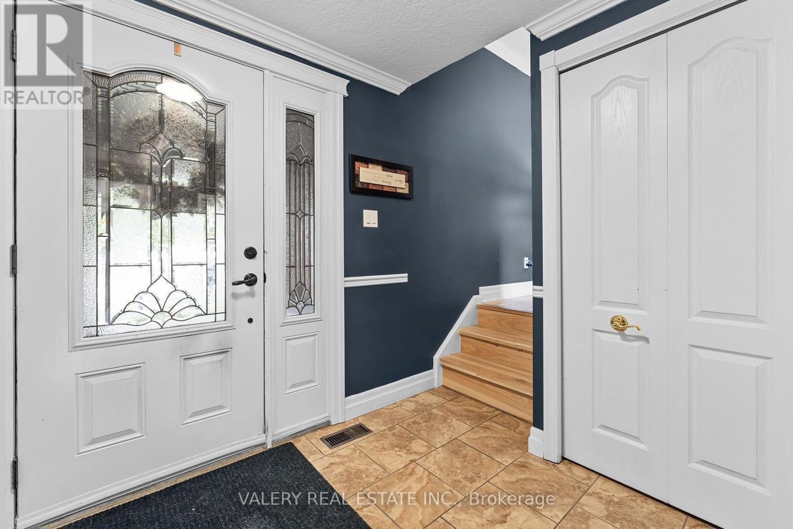 276 Maurice Street Property Photo 18