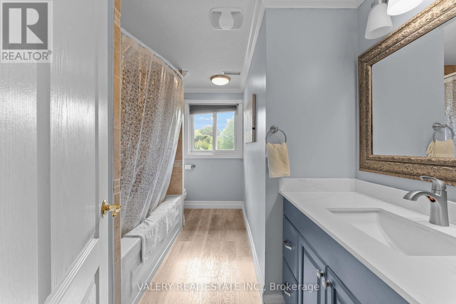 276 Maurice Street Property Photo 19