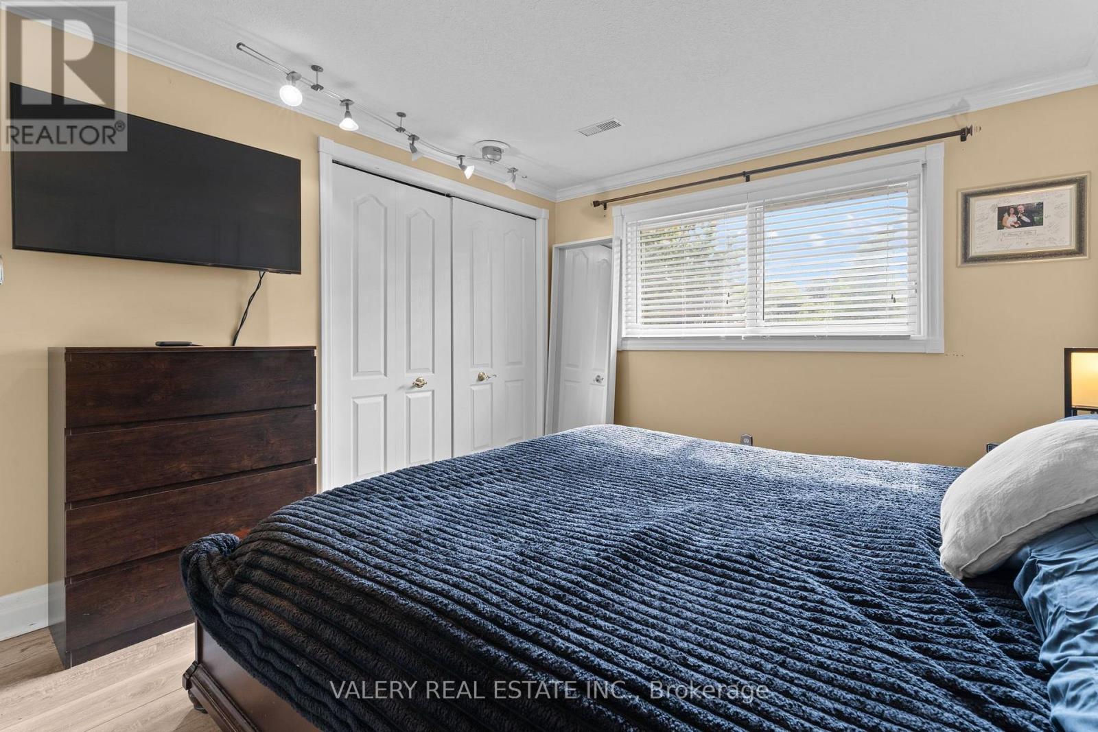 276 Maurice Street Property Photo 21