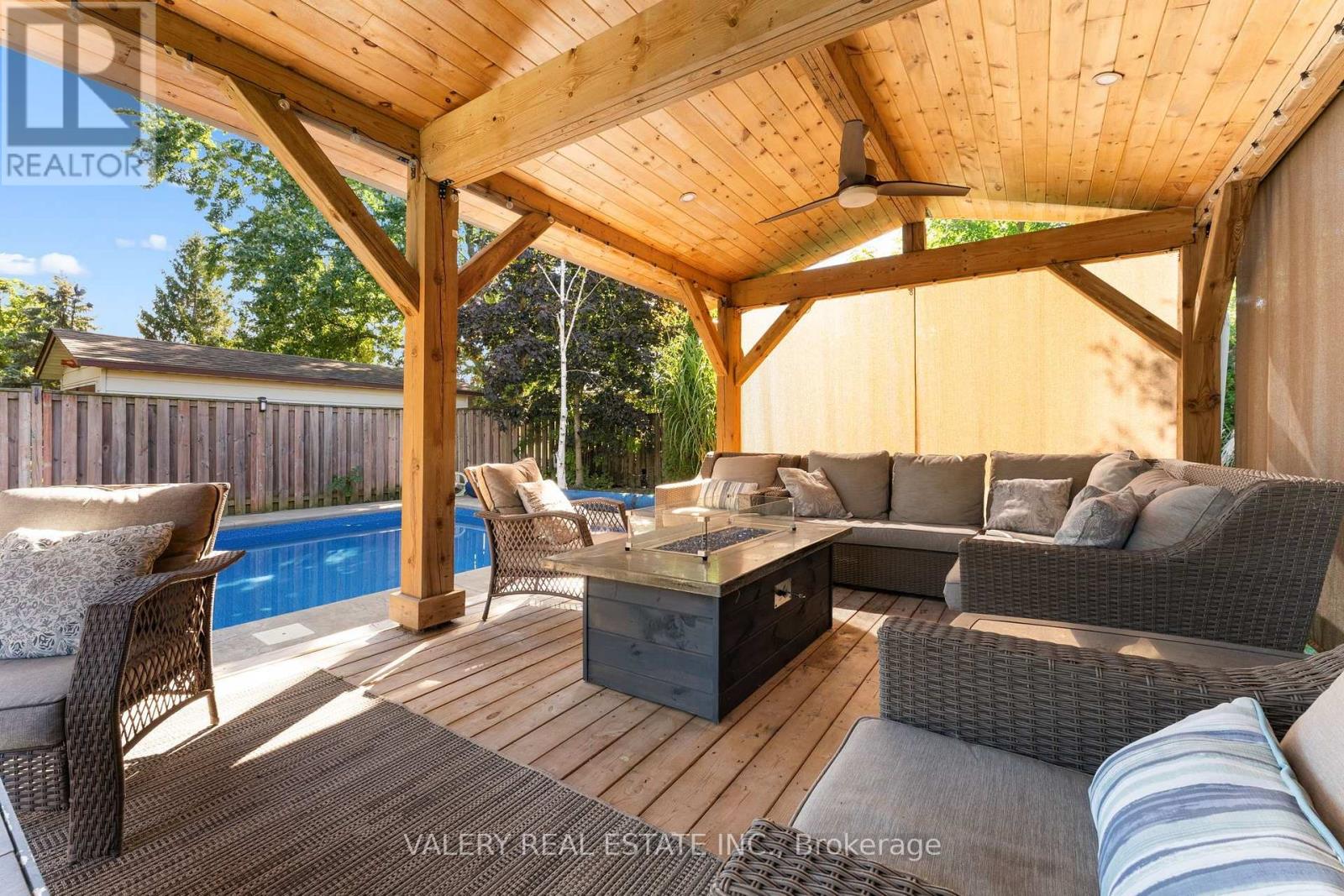 276 Maurice Street Property Photo 40