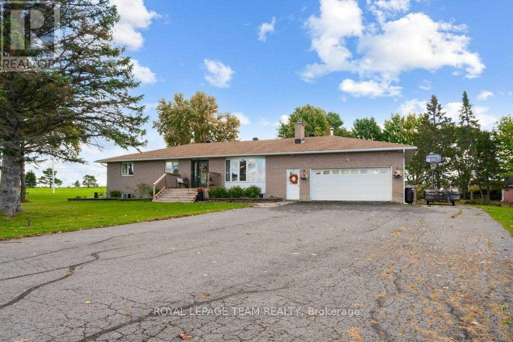12570 County 18 Road Property Photo 1