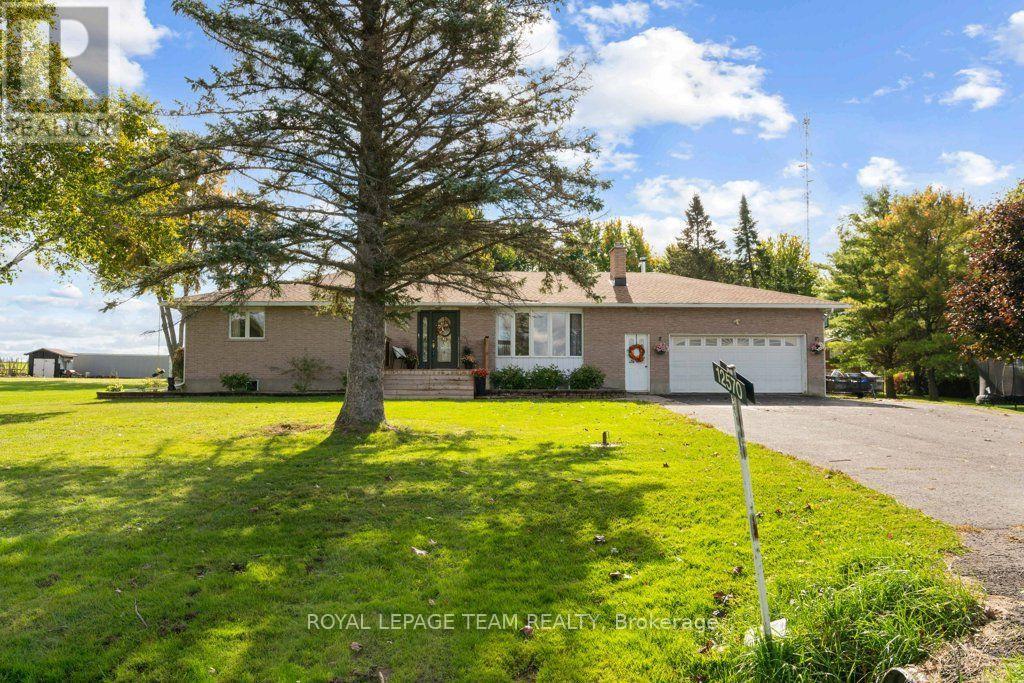 12570 County 18 Road Property Photo 3