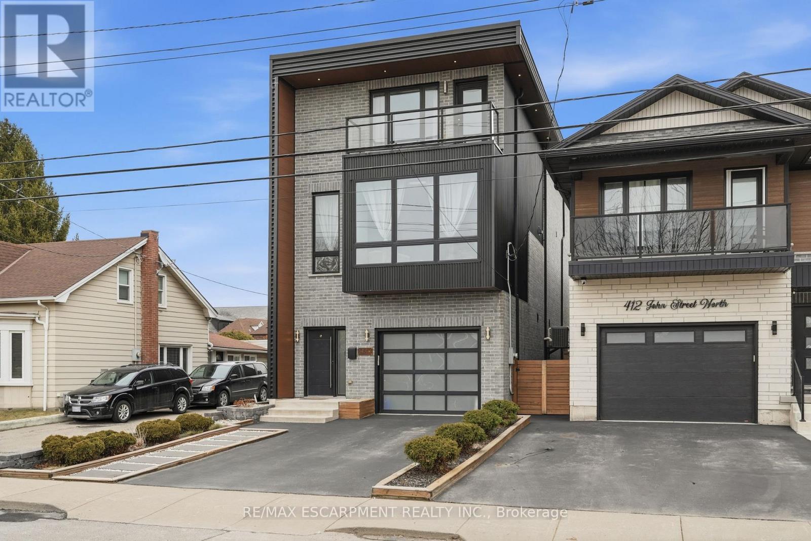 414 John Street Property Photo 2