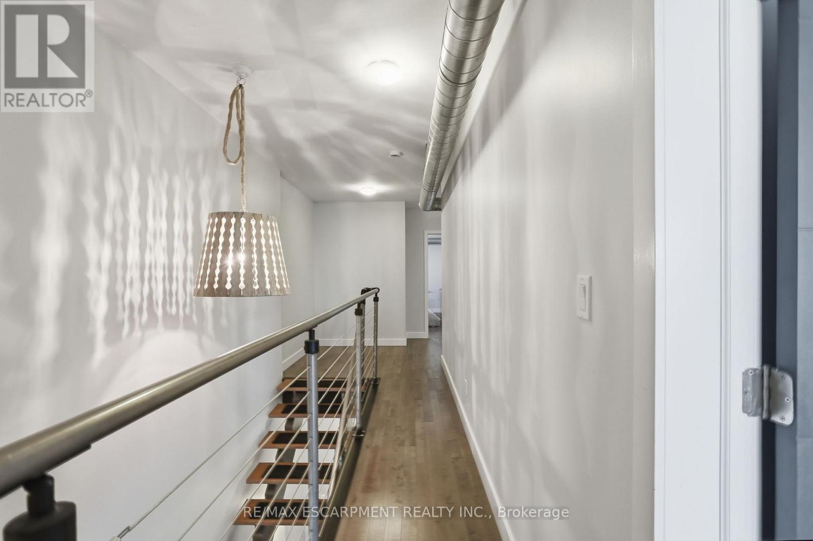 414 John Street Property Photo 25