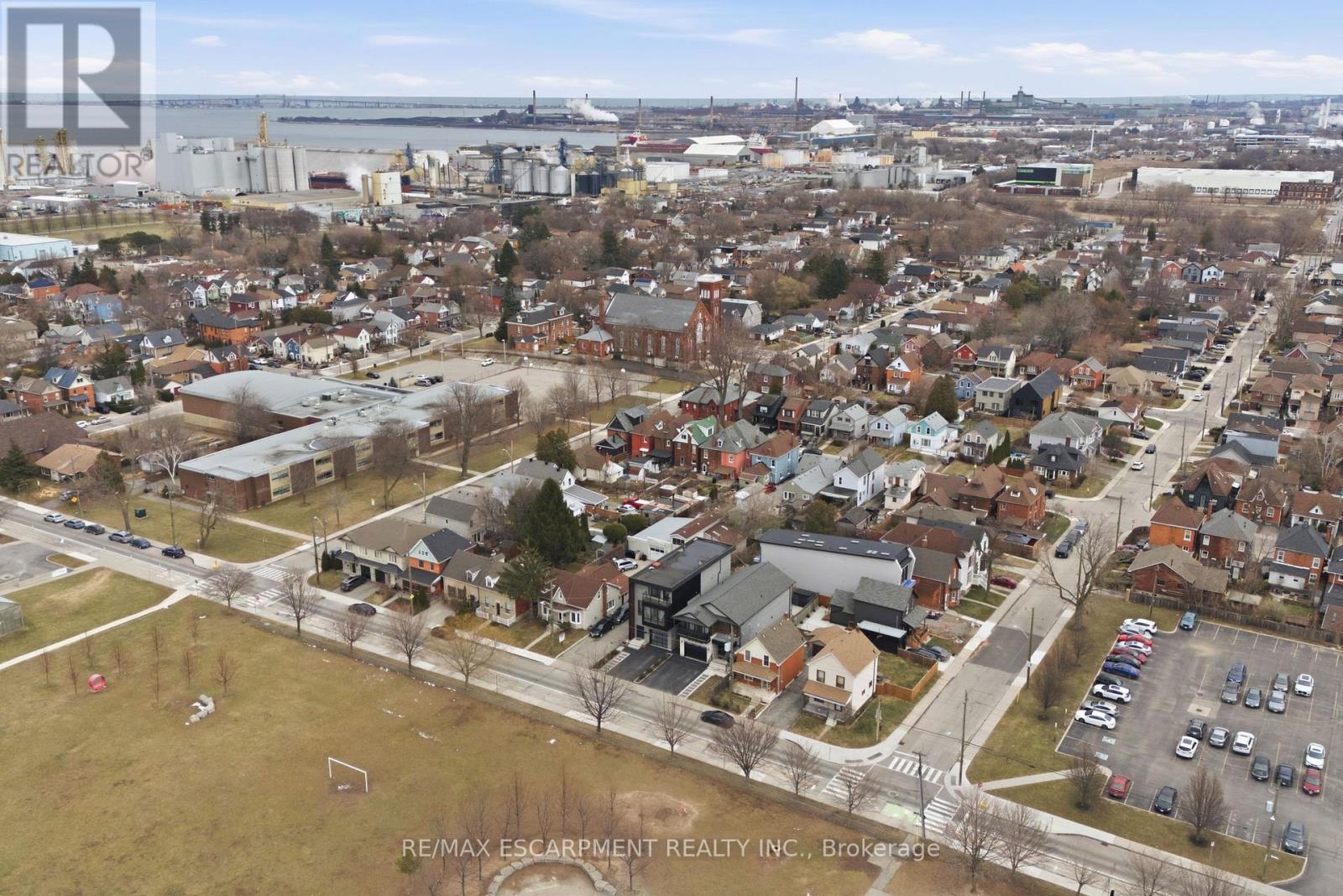 414 John Street Property Photo 50