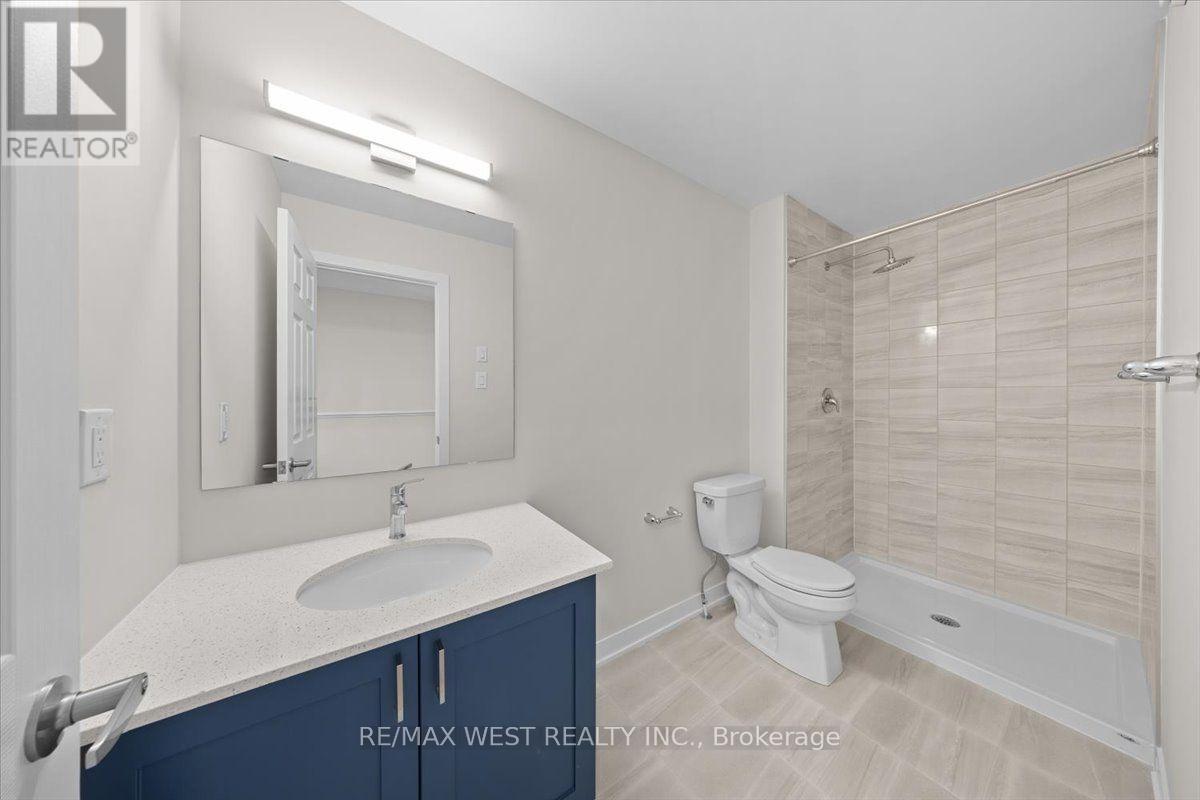 755 Utopie Private Property Photo 32