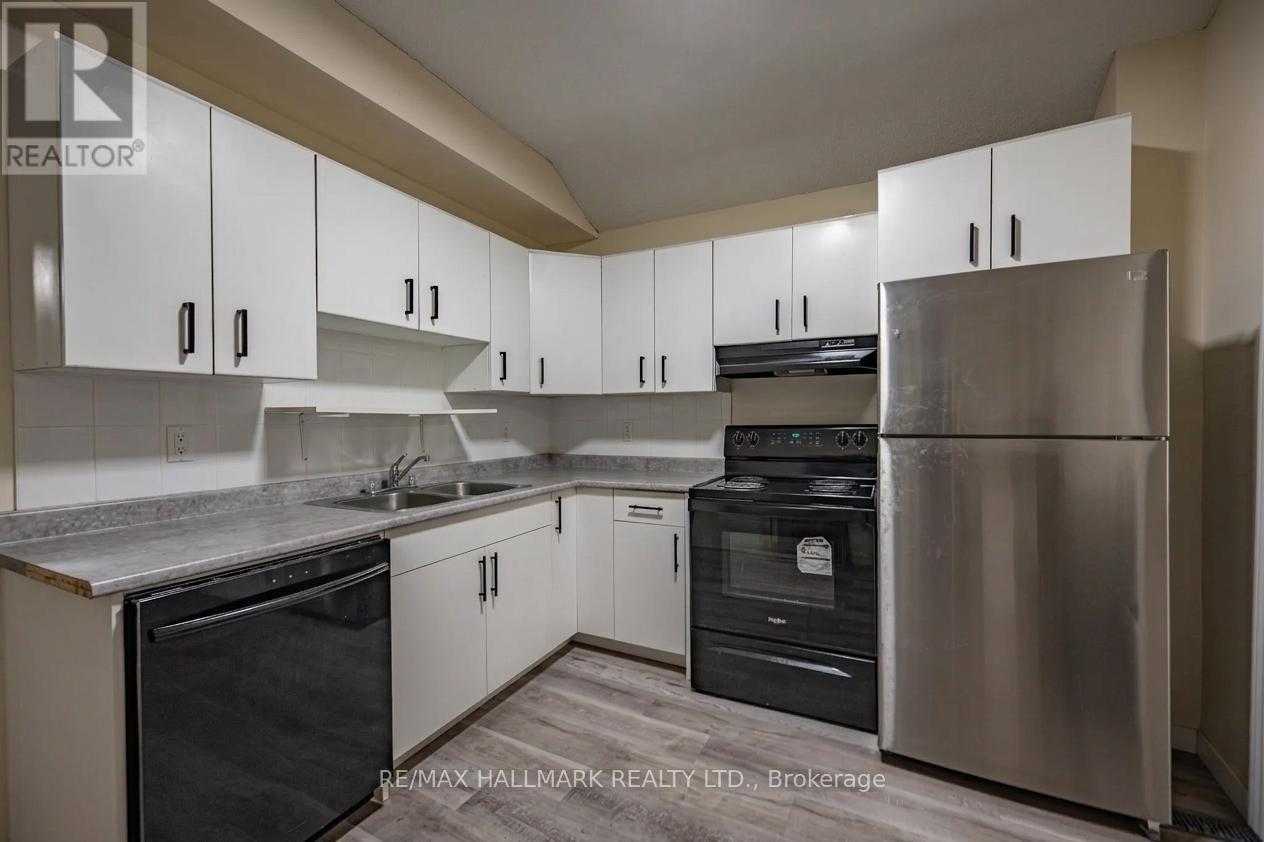 307 Grey Street Property Photo 7