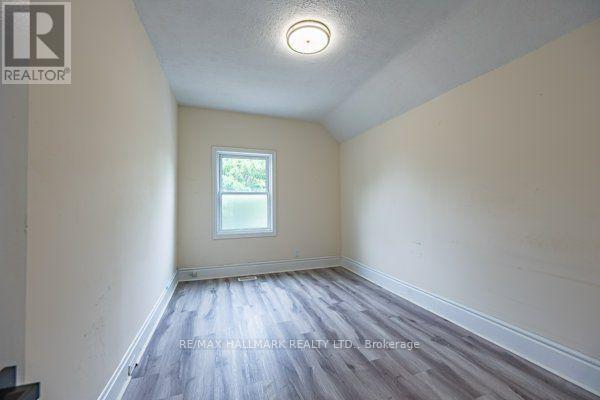 307 Grey Street Property Photo 20