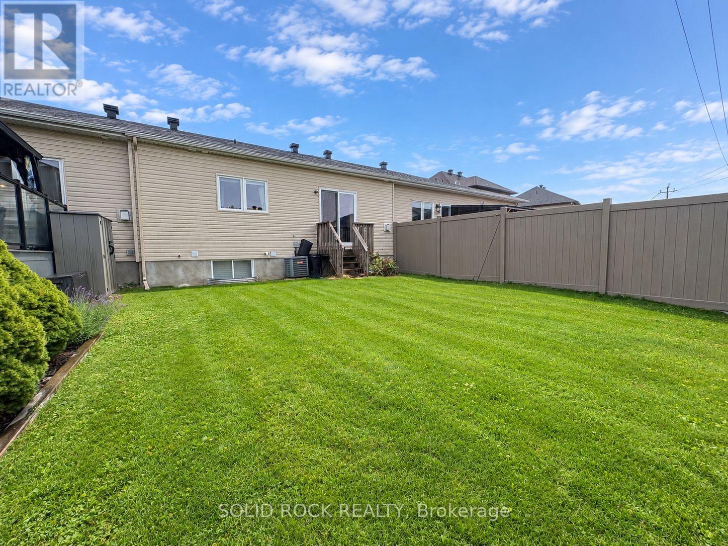 16 Moe Robillard Street Property Photo 2