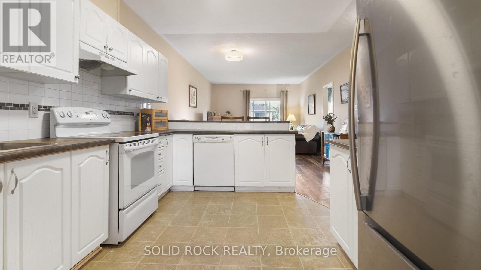 16 Moe Robillard Street Property Photo 9