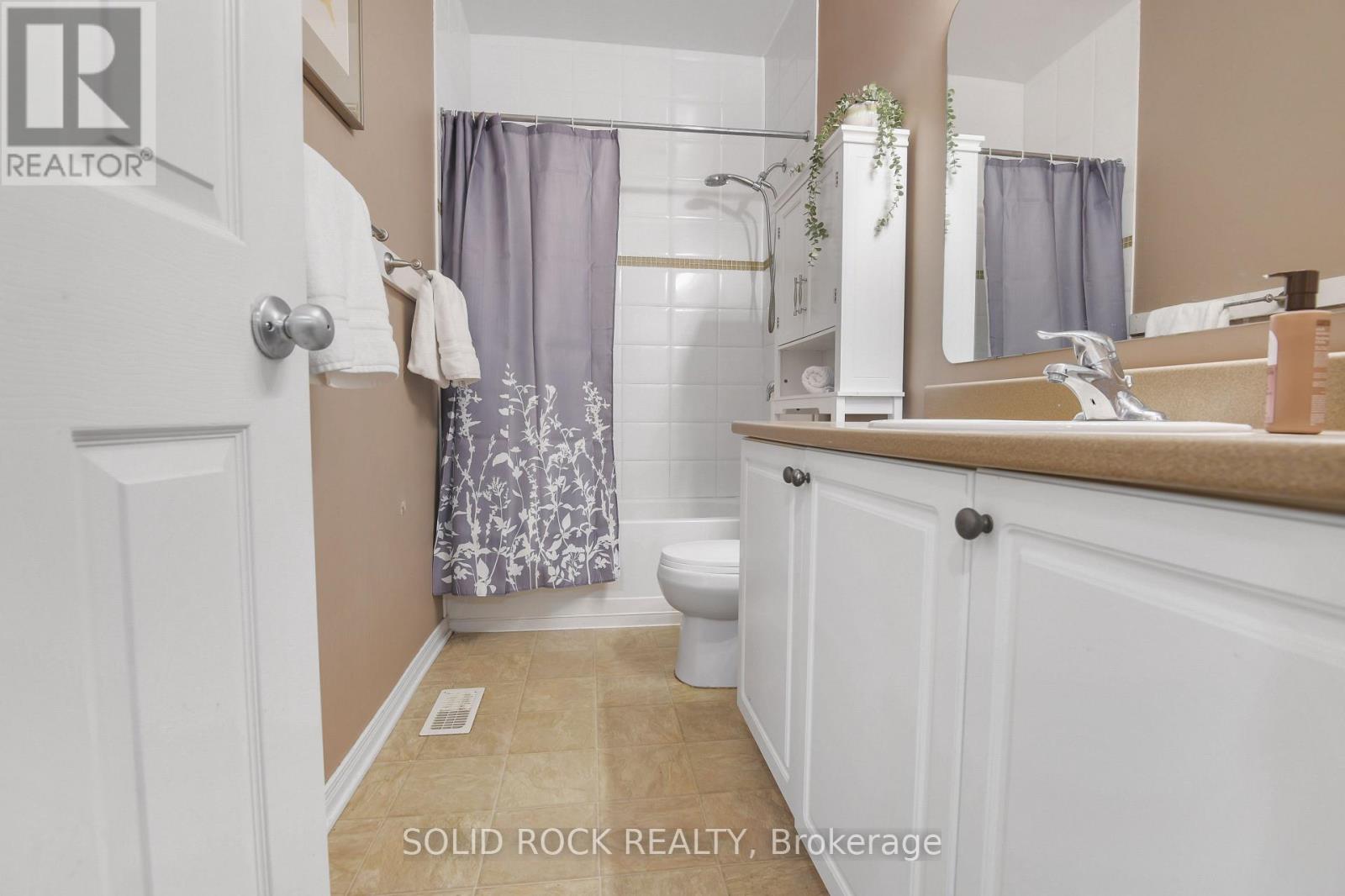 16 Moe Robillard Street Property Photo 17