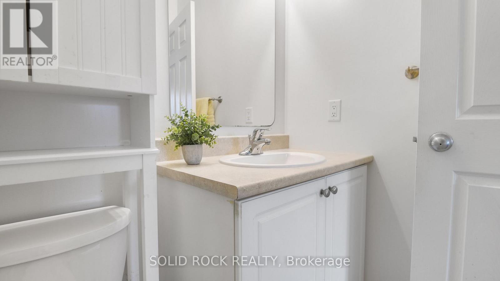 16 Moe Robillard Street Property Photo 25