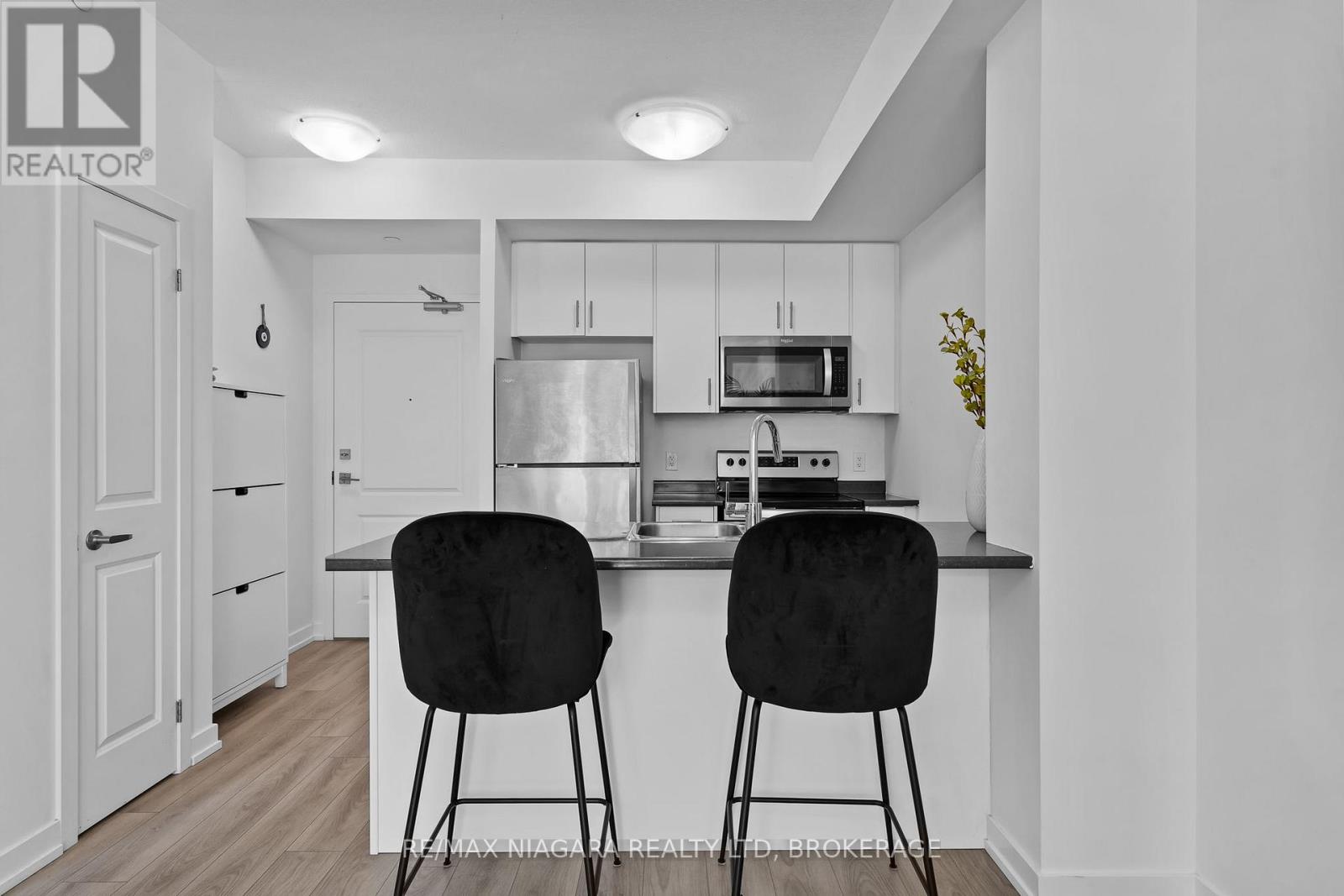 131 - 5055 Greenlane Road Property Photo 6