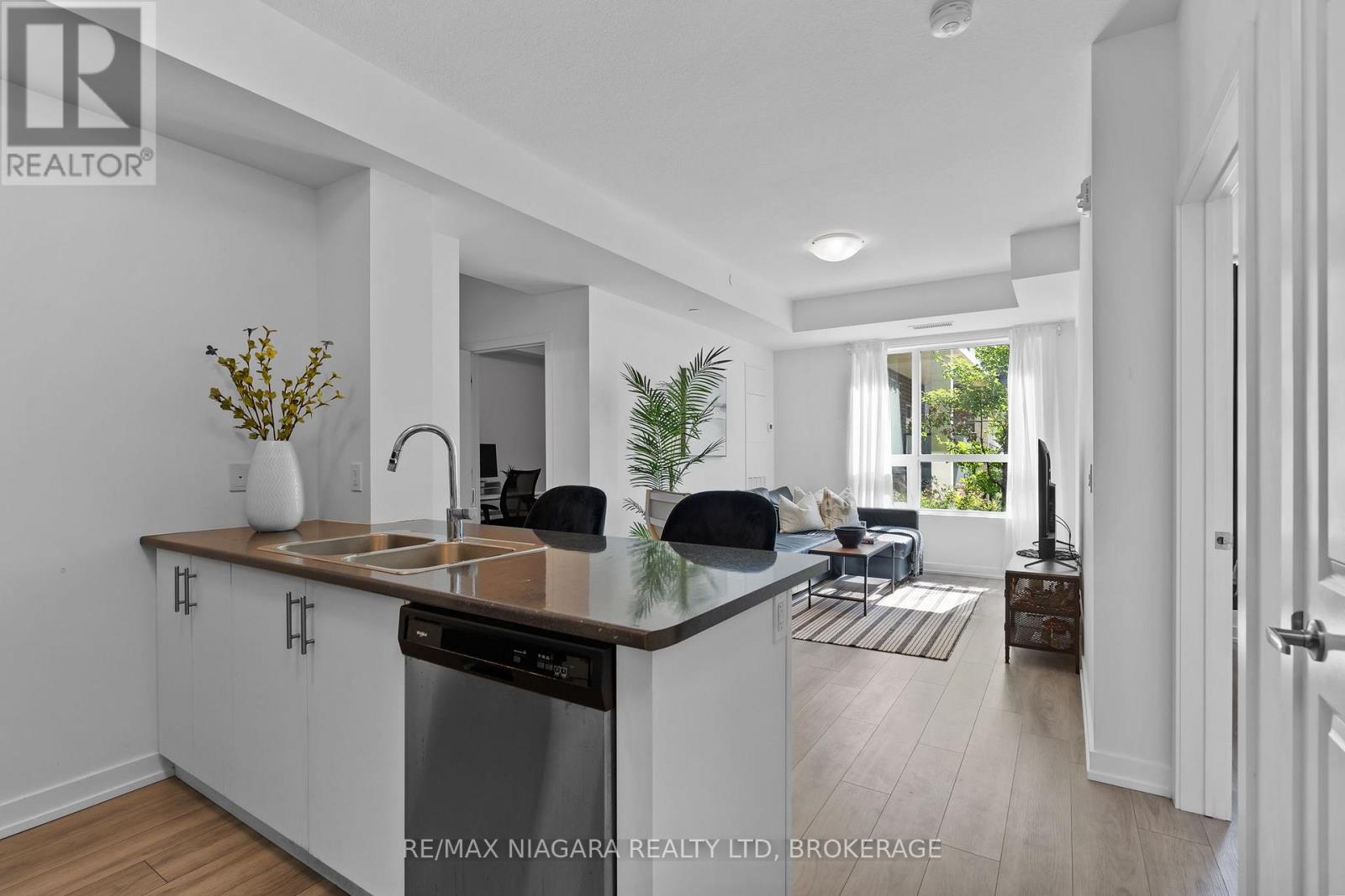 131 - 5055 Greenlane Road Property Photo 7