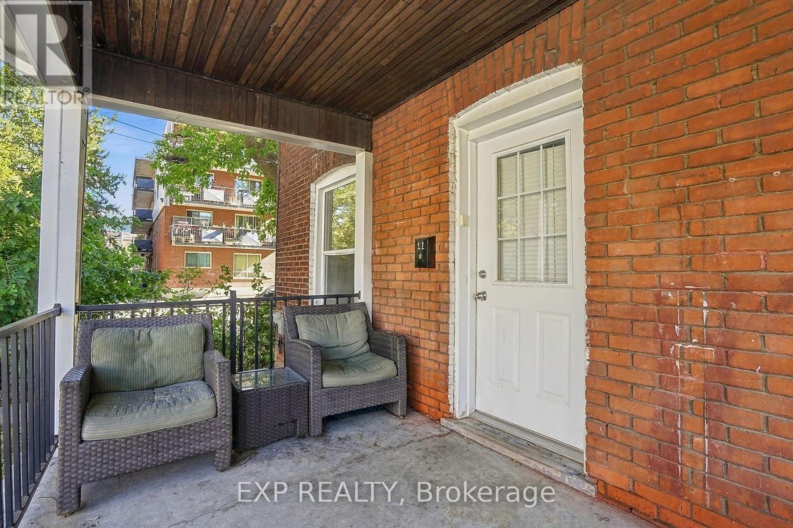 11 Hart Street Property Photo 3