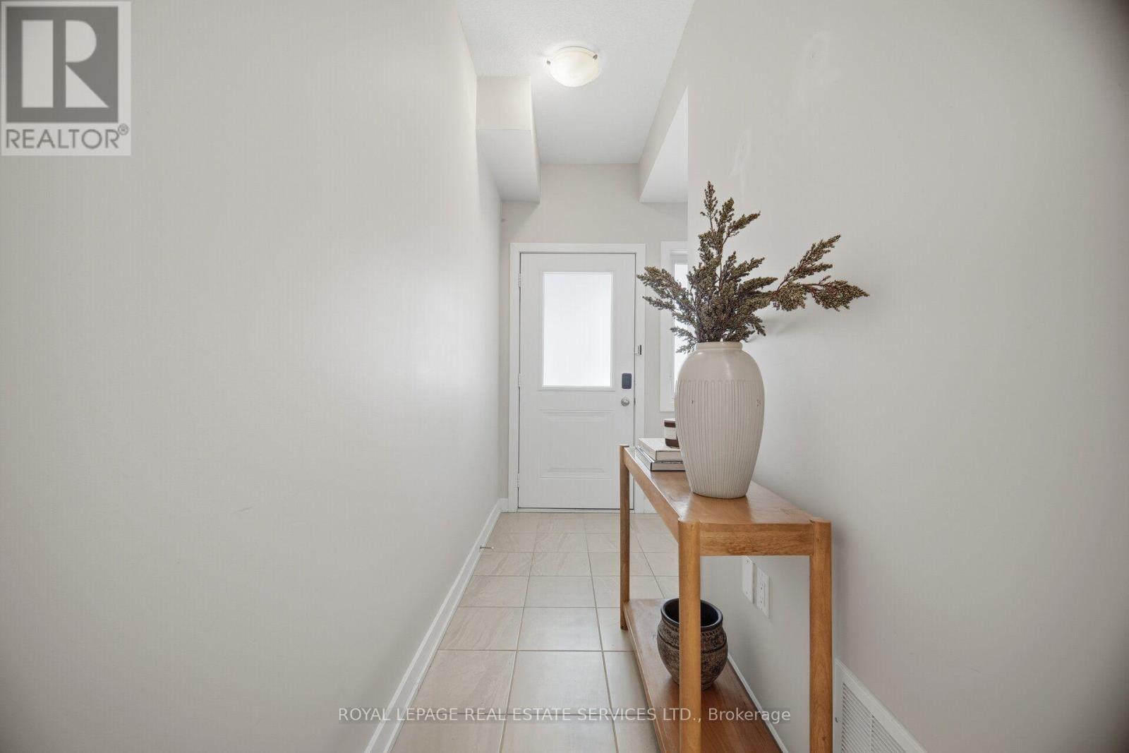 69 - 590 North Service Road Property Photo 9