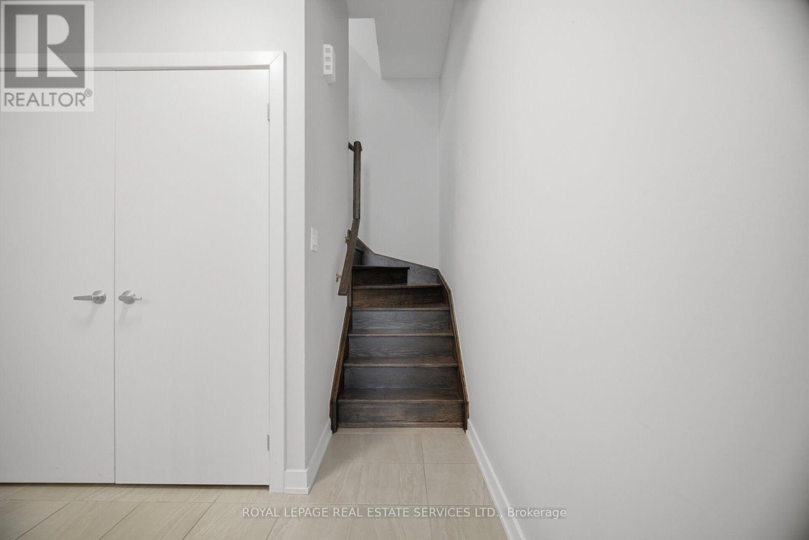 69 - 590 North Service Road Property Photo 13