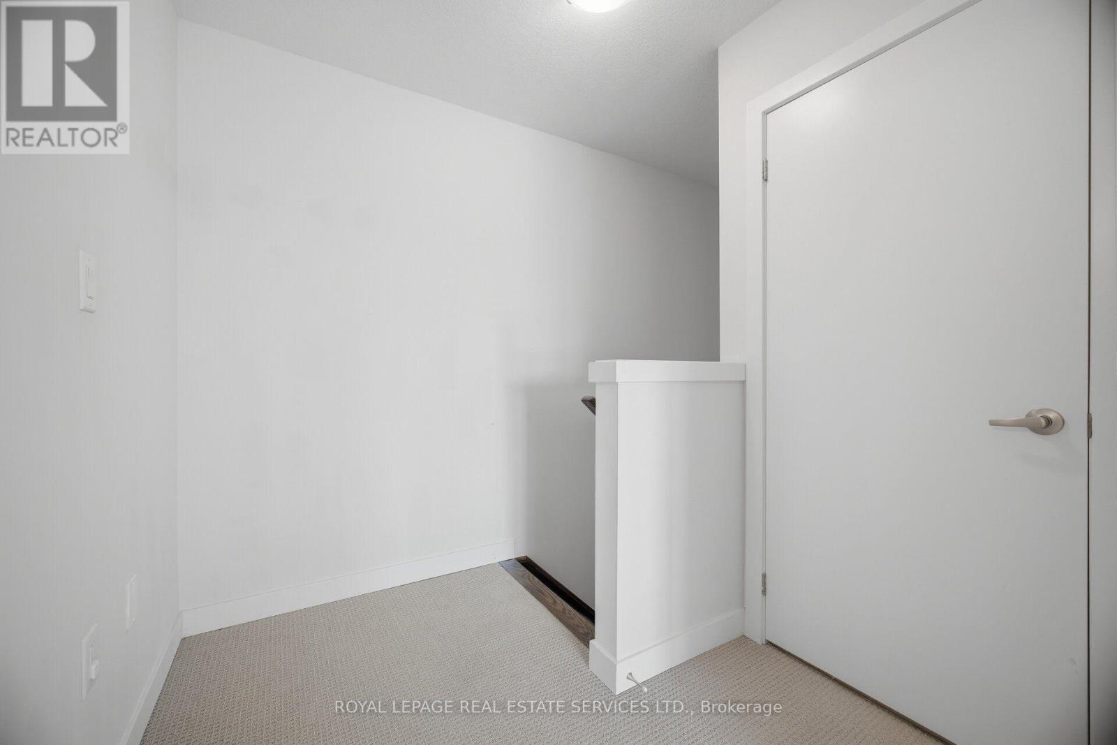 69 - 590 North Service Road Property Photo 34