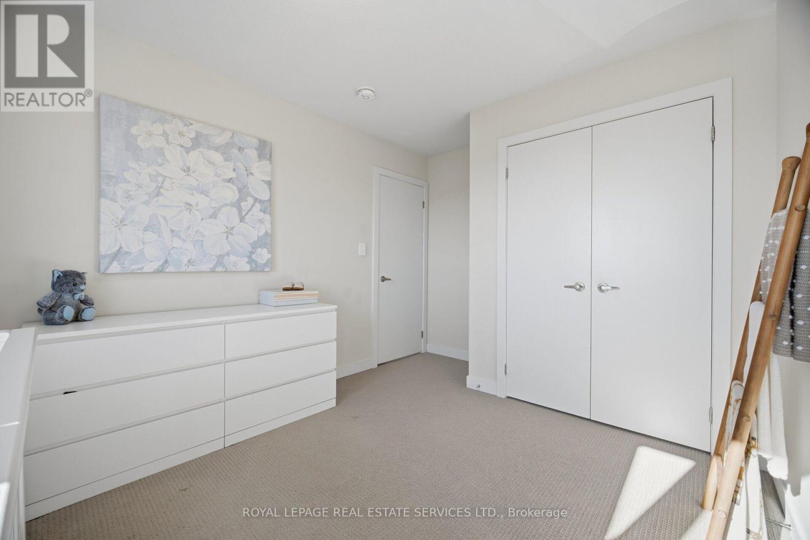 69 - 590 North Service Road Property Photo 43