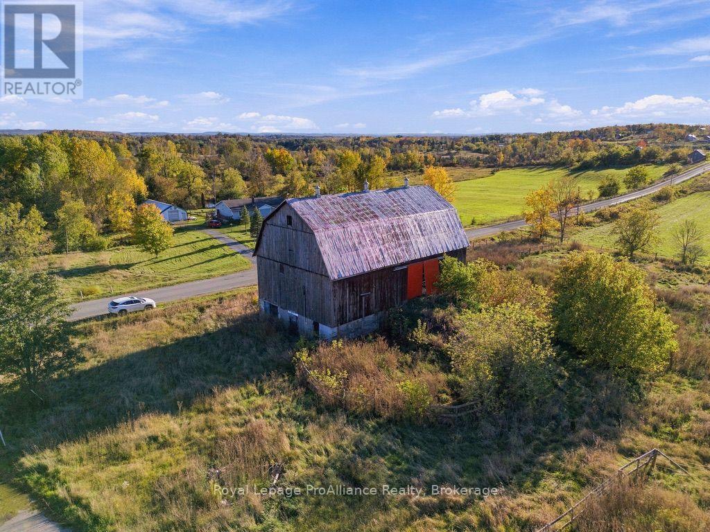 638 Wellmans Road Property Photo 40