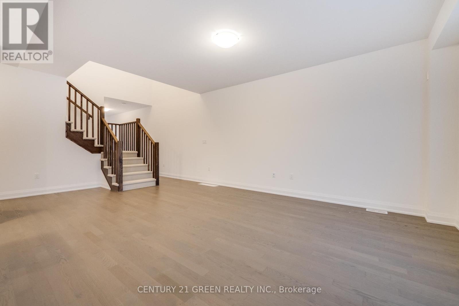 14 Holder Drive Property Photo 6