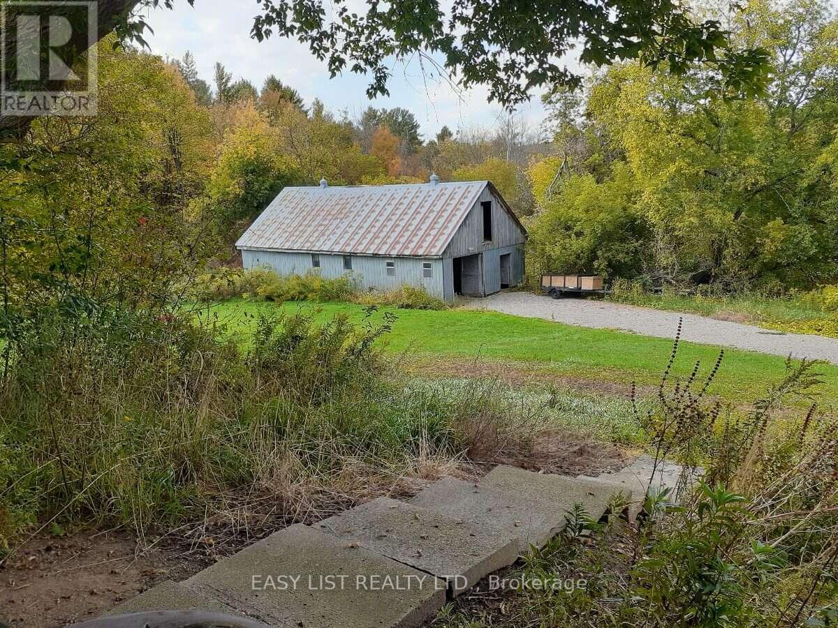 35 Kaladar Street Property Photo 12