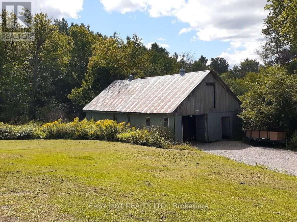 35 Kaladar Street Property Photo 13