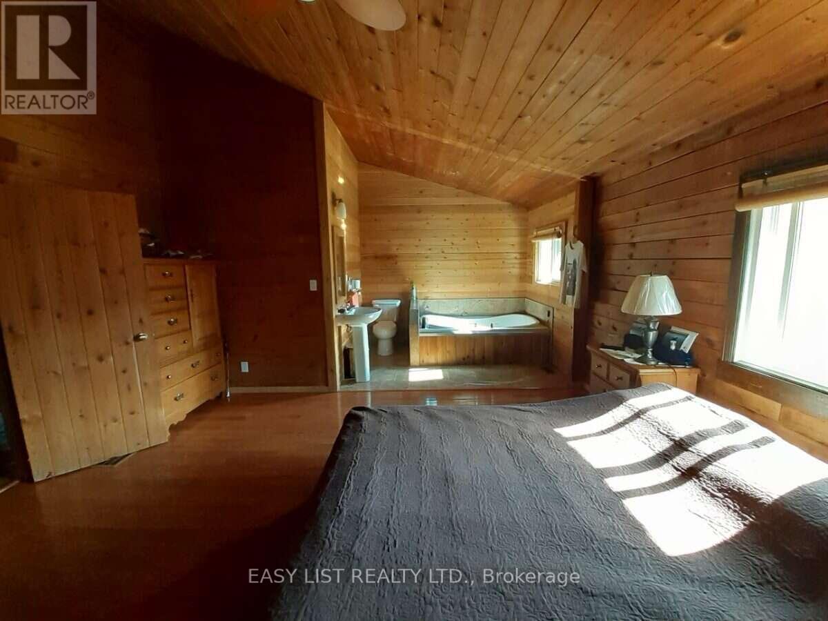 35 Kaladar Street Property Photo 33